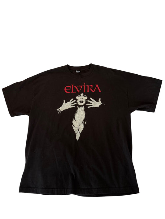Elvira Mistress of the Dark Graphic Tee – Horror Icon Revival
